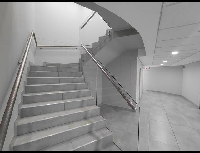 3,688M² OFFICE TO LET IN VORNA VALLEY